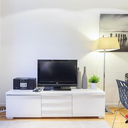Mit House Puerta Del Sol III En Madrid Apartment Bagian luar foto