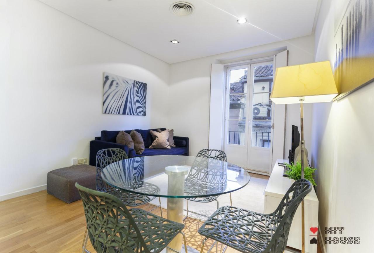 Mit House Puerta Del Sol III En Madrid Apartment Bagian luar foto