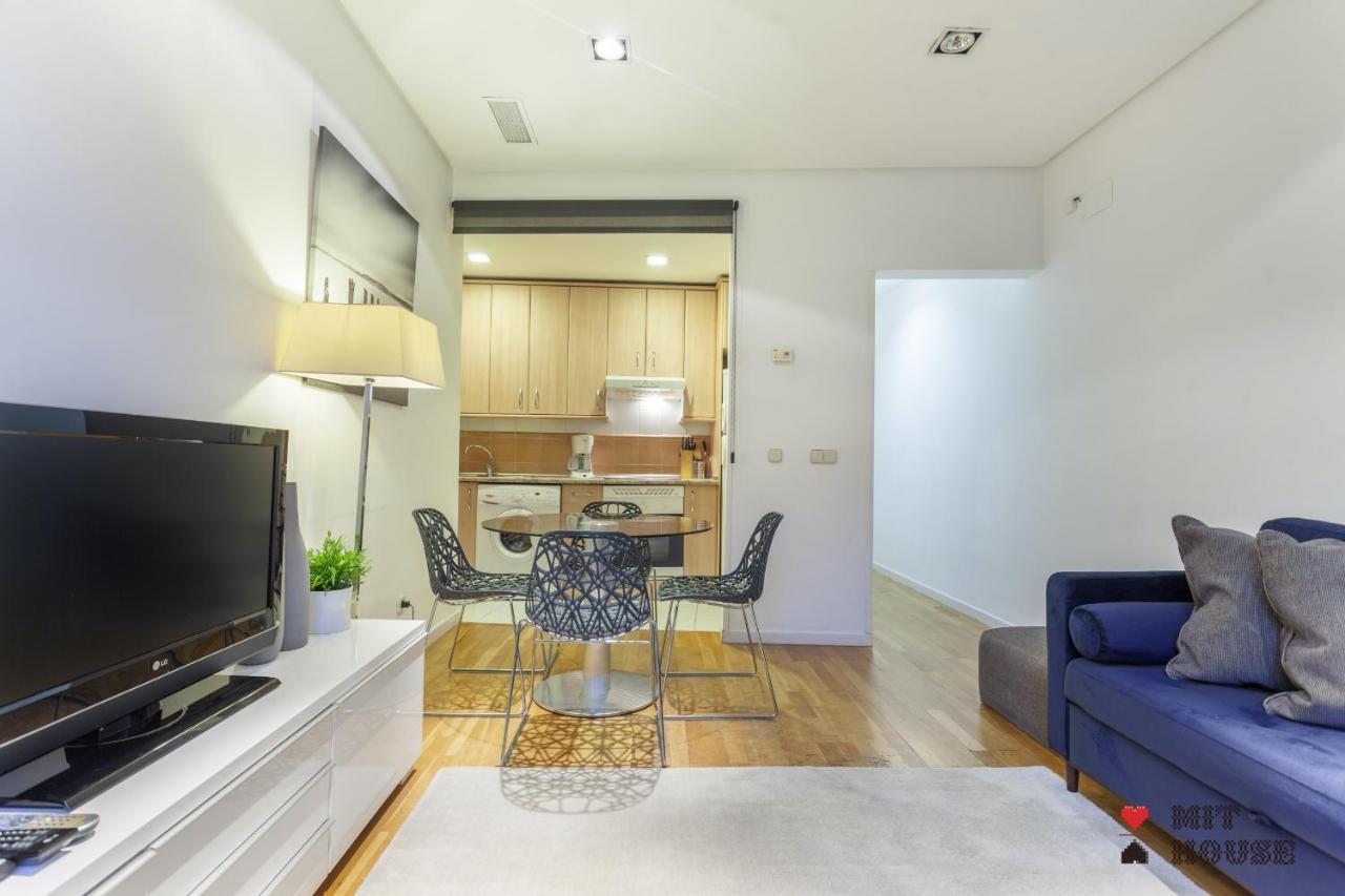 Mit House Puerta Del Sol III En Madrid Apartment Bagian luar foto